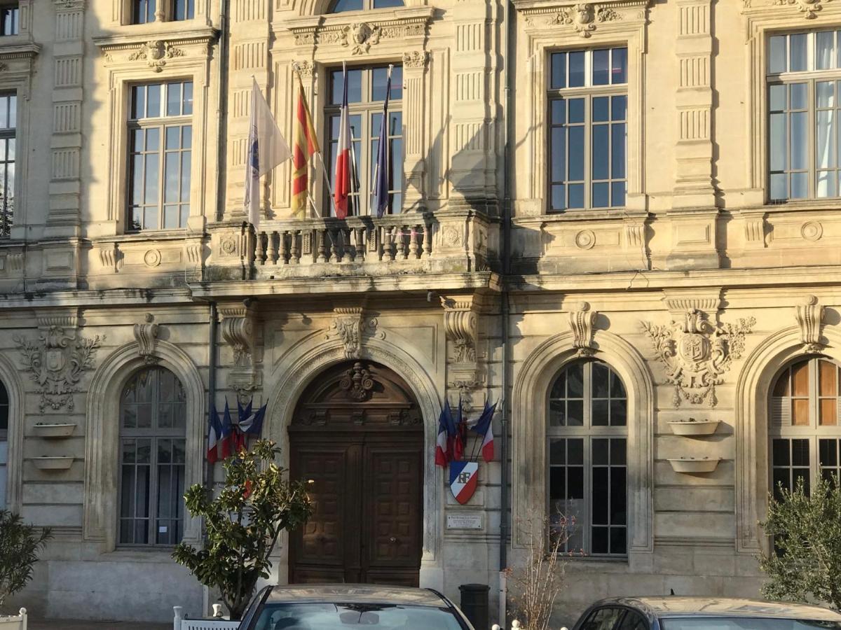 Gite Climatise Avec Piscine Sur Les Hauteurs De Bollene Bollène Exterior foto