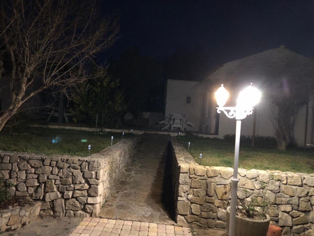 Gite Climatise Avec Piscine Sur Les Hauteurs De Bollene Bollène Exterior foto